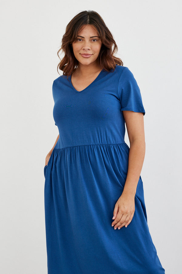 In The Style In The Style Jersey Midi Dress With Split Navy