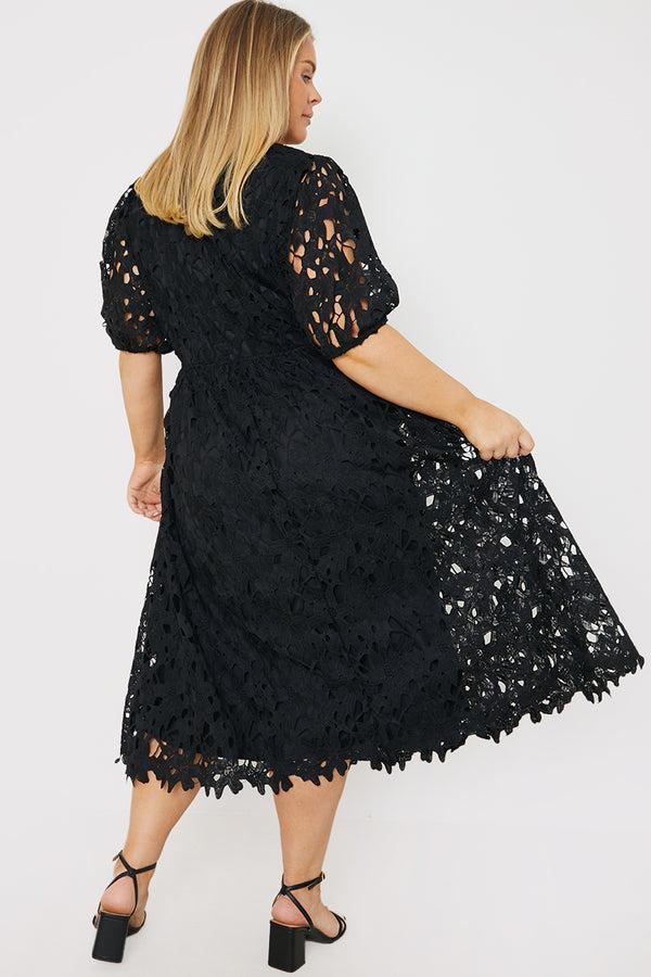 In The Style In The Style Lace Twist Front Puff Sleeve Midi Dress Black