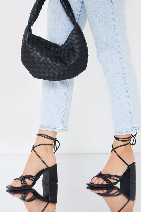 in the style In The Style Lace Up Ankle Block Heel Black