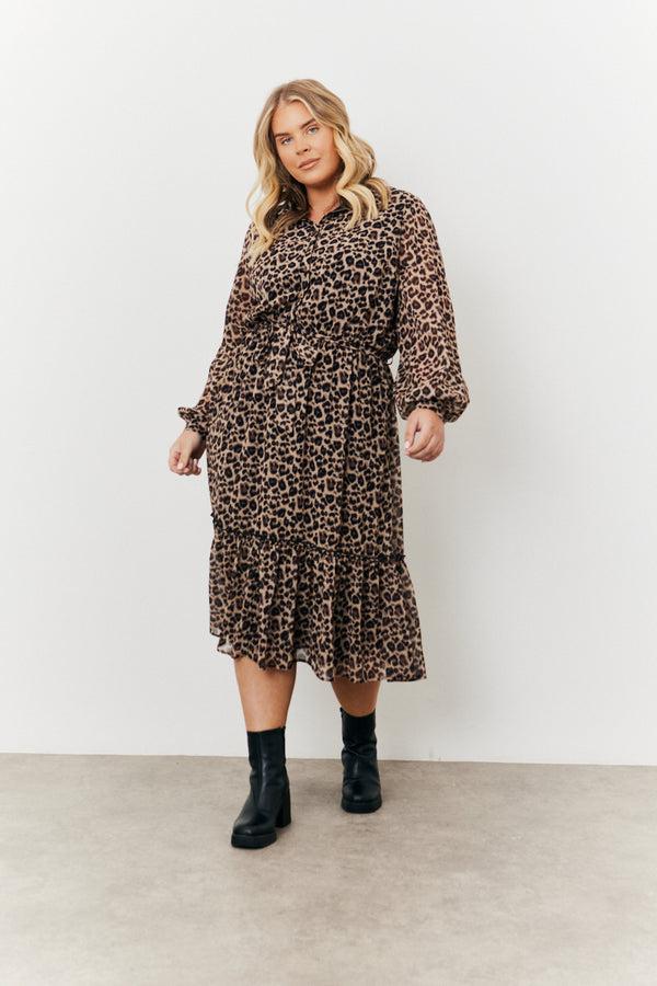 in the style In the Style Leopard Print Chiffon Shirt Maxi Dress Multicoloured