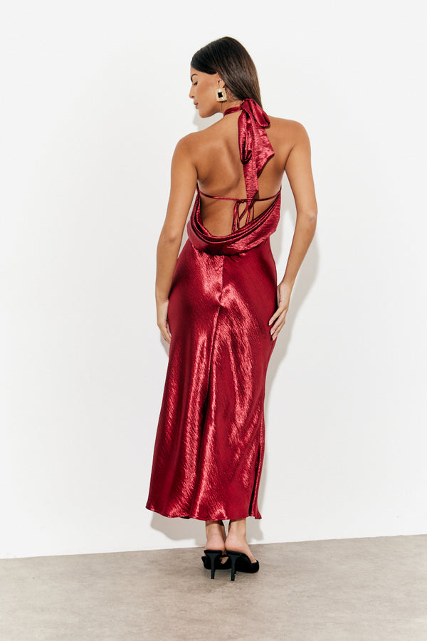 In The Style In The Style Liquid Satin Halterneck Cowl Back Midaxi Dress Burgundy