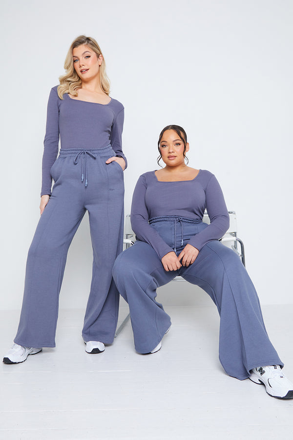 in the style In The Style Long Sleeved Ribbed Square Neck Bodysuit Blue