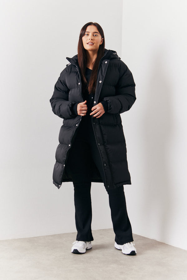 in the style In the Style Longline Puffer Coat Black