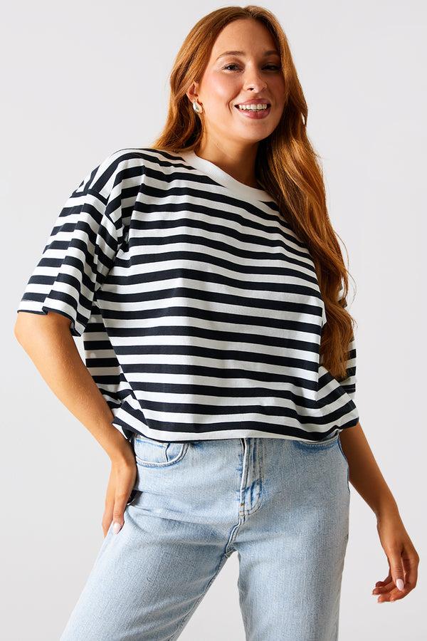 in the style In The Style Longline Striped T-Shirt Black