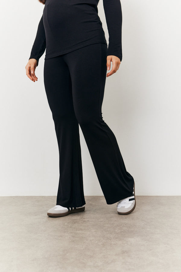 In The Style In The Style Maternity Kick Flare Leg Trouser Black