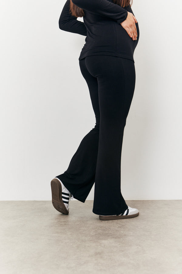 In The Style In The Style Maternity Kick Flare Leg Trouser Black