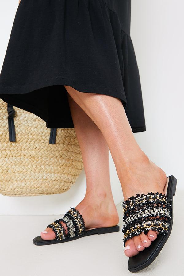 in the style In The Style Metallic Faux Leather Flat Sandal Gold