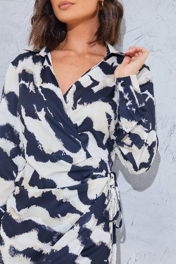 In The Style In The Style Monochrome Abstract Print Wrap Collared Midi Dress Nude