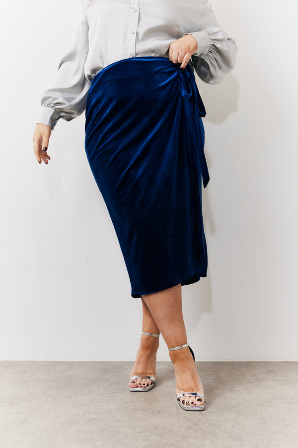 In The Style In The Style Navy Velvet Wrap Midi Skirt Navy
