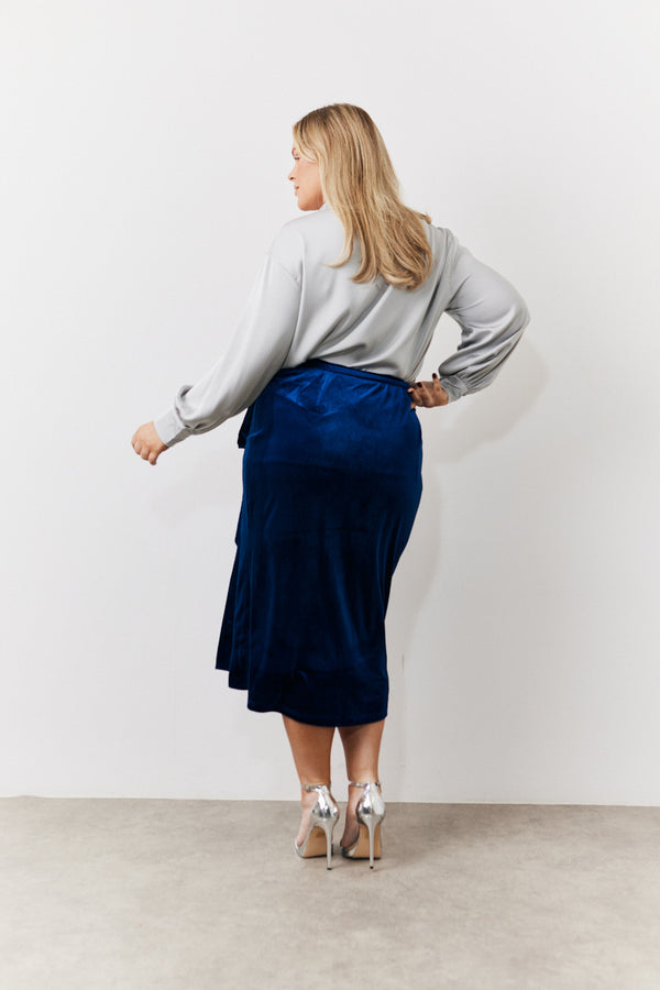 In The Style In The Style Navy Velvet Wrap Midi Skirt Navy