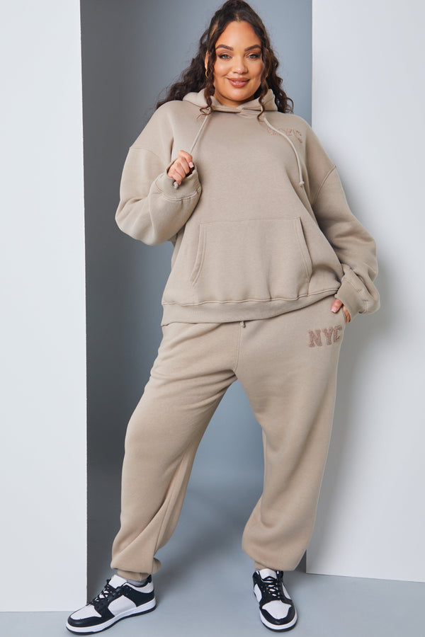 In The Style In The Style NYC' Borg Slogan Jogger Mocha