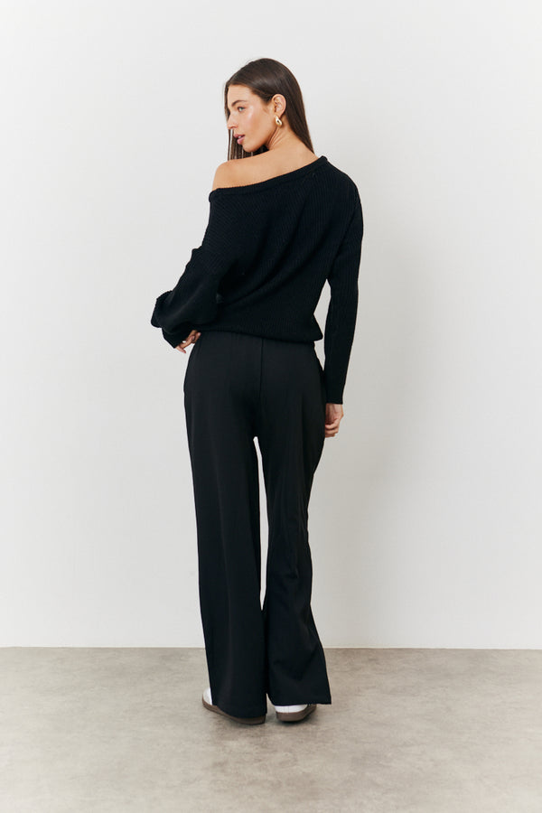 In The Style In The Style Off Shoulder Knit Jumper Black