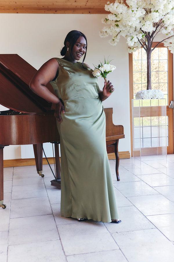 In The Style In The Style Olive Satin Cowl Back Maxi Dress Olive