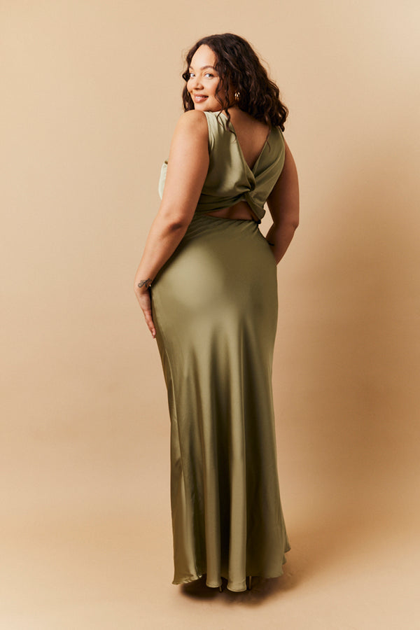 In The Style In The Style Olive Satin Twist Back Maxi Dress Olive