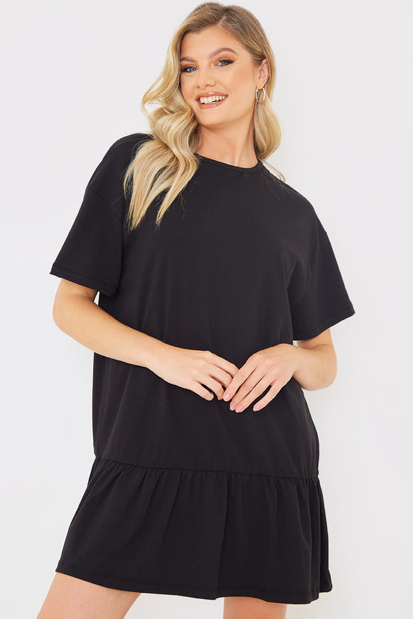 in the style In The Style Peplum Hem Dropped Shoulder T-Shirt Dress Black