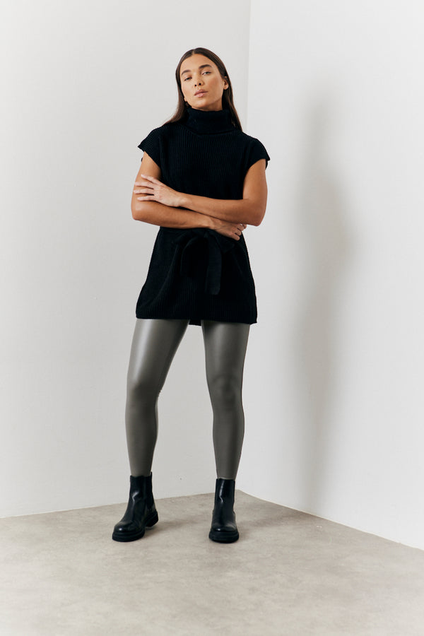 in the style In The Style Perfect Sculpting High Waisted Leather Look Leggings Charcoal