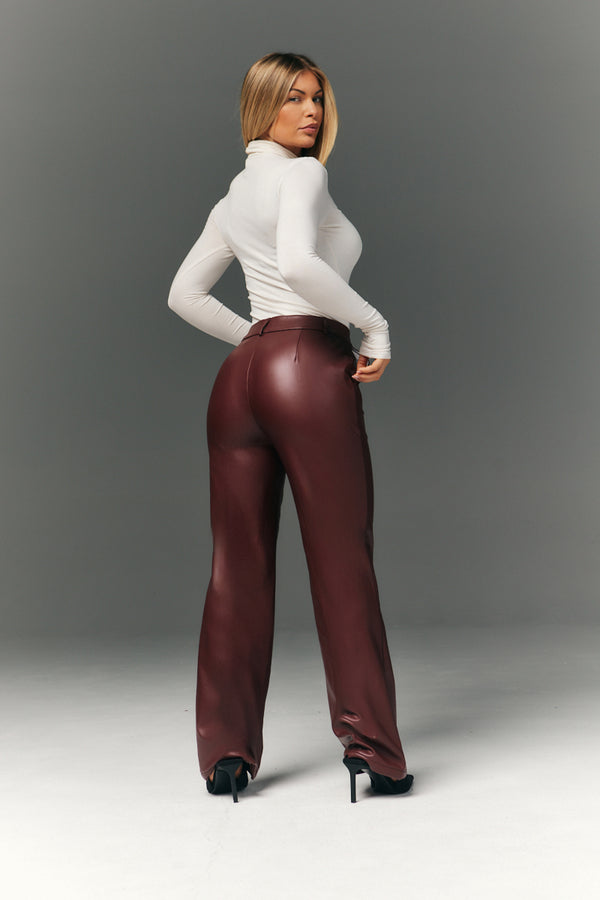 In The Style In The Style Perfect Sculpting High Waisted Leather Look Straight Leg Trouser Burgundy