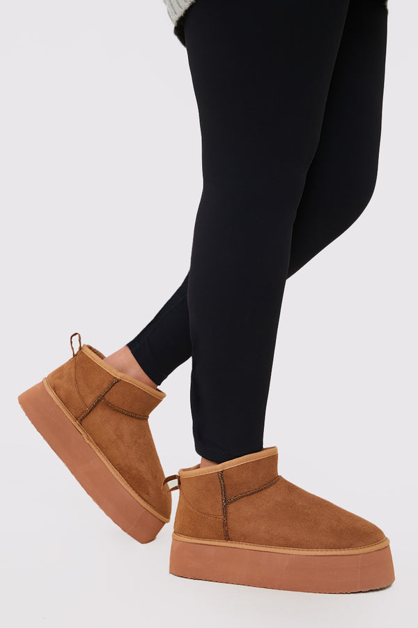 In The Style In The Style Platform Faux Fur Lined Faux Suede Boots Brown