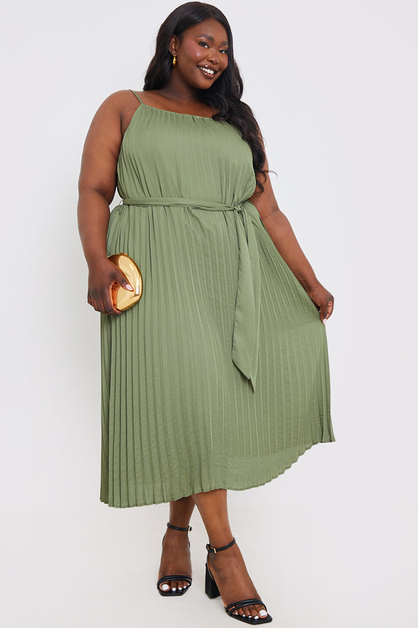 In The Style In The Style Pleated Belt Detail Midi Dress Green