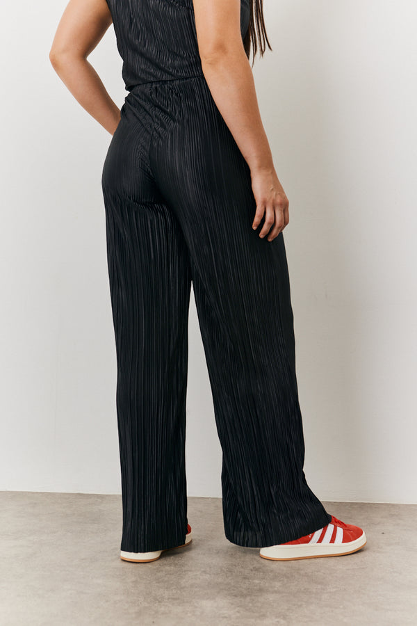 In The Style In The Style Plisse Wide Leg Co-Ord Trouser Black