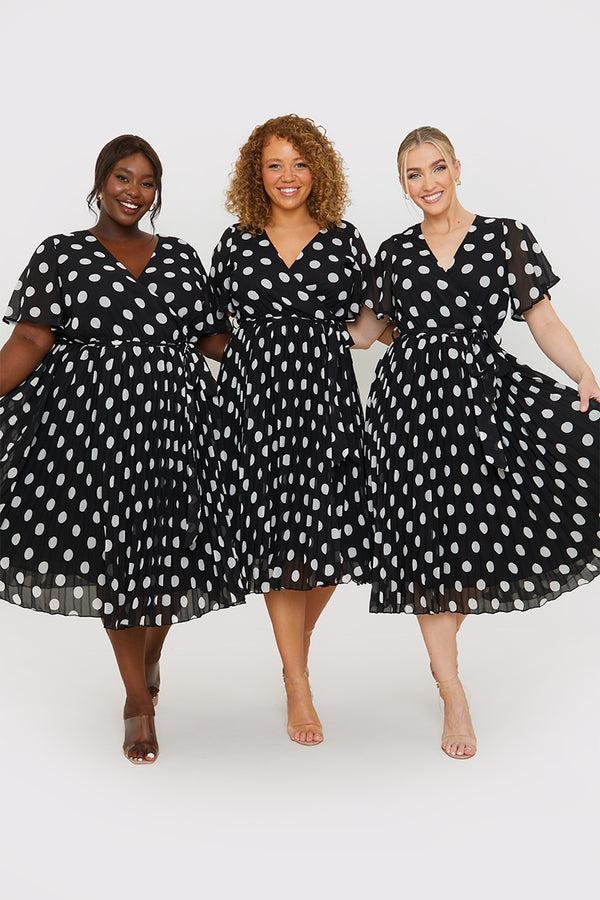 In The Style In The Style Polka Dot Print Pleated Wrap Midi Dress Black