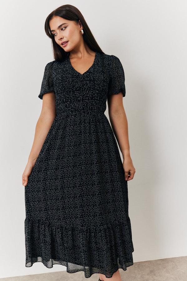 In The Style In The Style Polka Dot V Neck Puff Sleeve Midaxi Dress Black