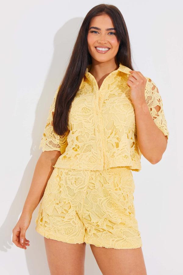 in the style In the Style Premium Lace Cropped Co-Ord Shirt Lemon
