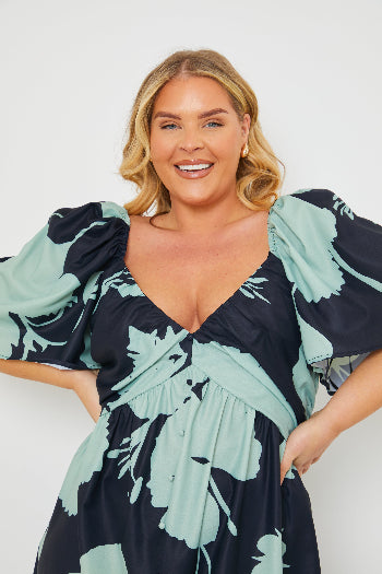 In The Style In The Style Printed Flutter Sleeve Ruched Bust Midi Dress Black