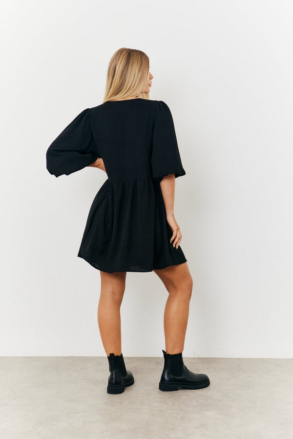 In The Style In The Style Puff Sleeve Bow Detail Mini Dress Black