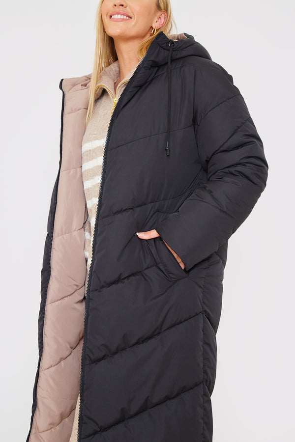 In The Style In The Style Recycled Chevron Reversible Maxi Puffer Black