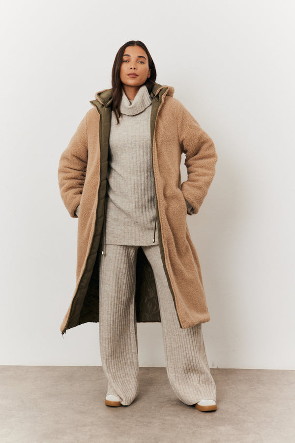 in the style In the Style Recycled Reversible Longline Borg Puffer Coat Khaki