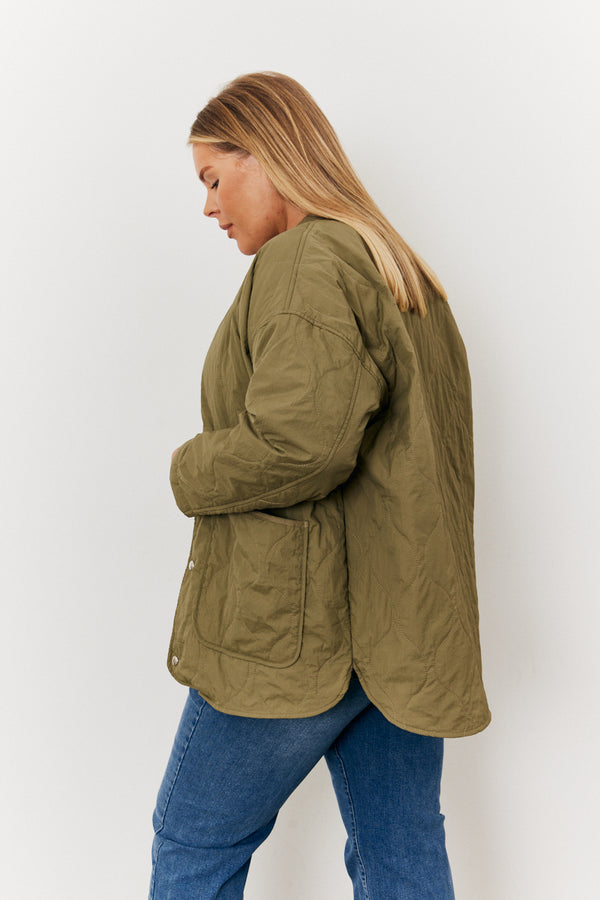 In The Style In The Style Relaxed Lightweight Quilted Jacket Khaki