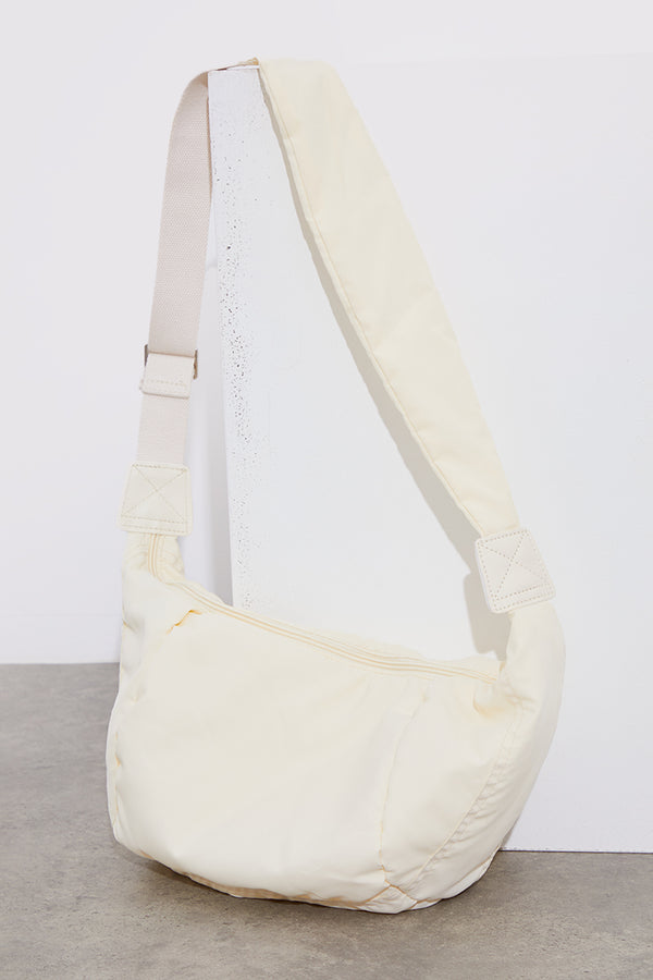 In The Style In The Style Relaxed Style Cross Body Bag Cream