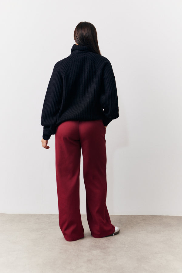 In The Style In The Style Relaxed Woven Trouser Burgundy