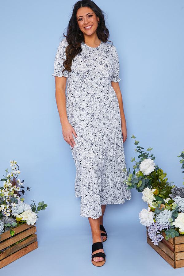 in the style In the Style Responsible Viscose Floral Midi Dress Blue