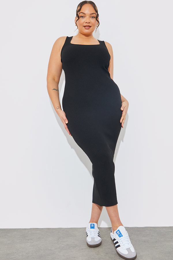 In The Style In The Style Rib Knit Scoop Neck Maxi Dress Black