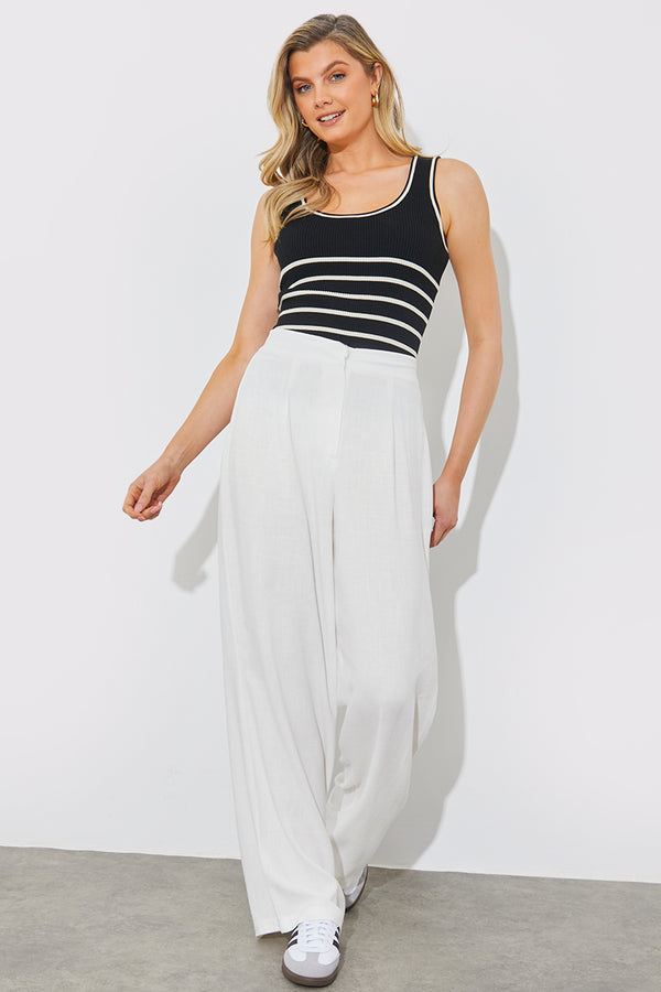 In The Style In The Style Rib Knit Scoop Neck Stripe Top Black
