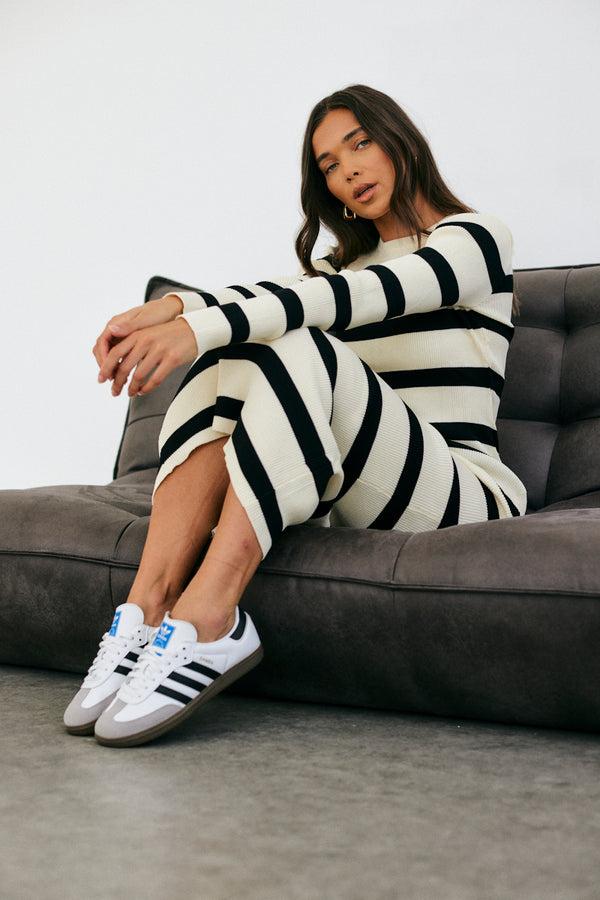 In The Style In The Style Rib Knit Stripe Long Sleeve Midaxi Dress Neutral