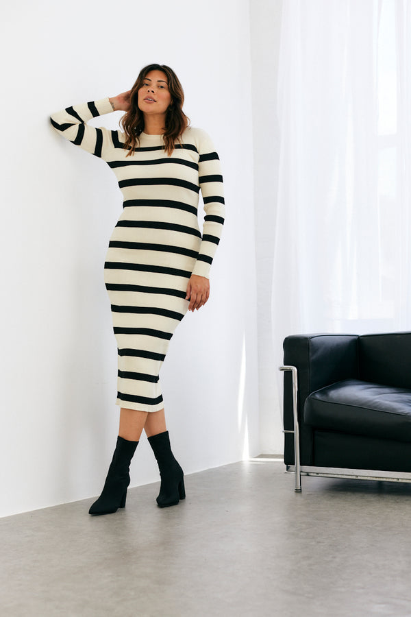 In The Style In The Style Rib Knit Stripe Long Sleeve Midaxi Dress Neutral