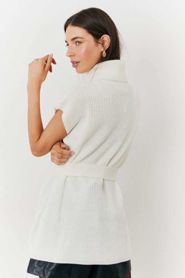 In The Style In The Style Roll Neck Belted Knit Longline Jumper Cream
