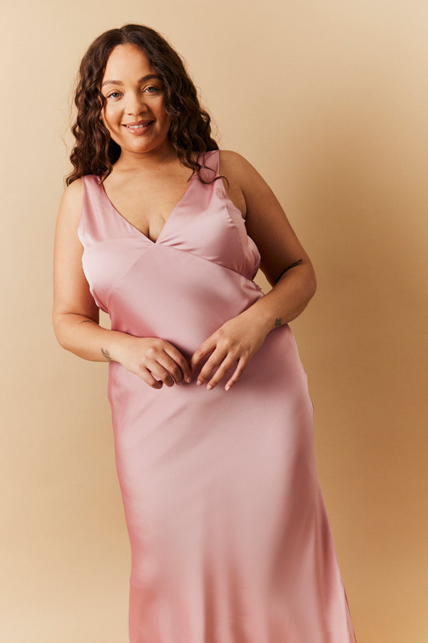 In The Style In The Style Rose Pink Satin Twist Back Maxi Dress Rose Pink