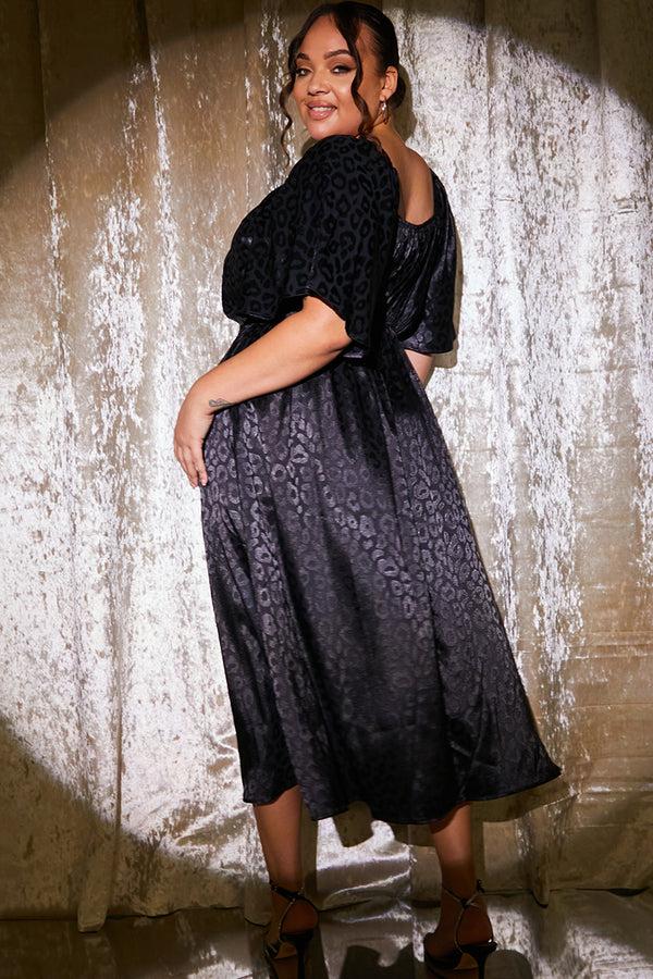 In The Style In The Style Satin Jacquard Flutter Midi Dress Black