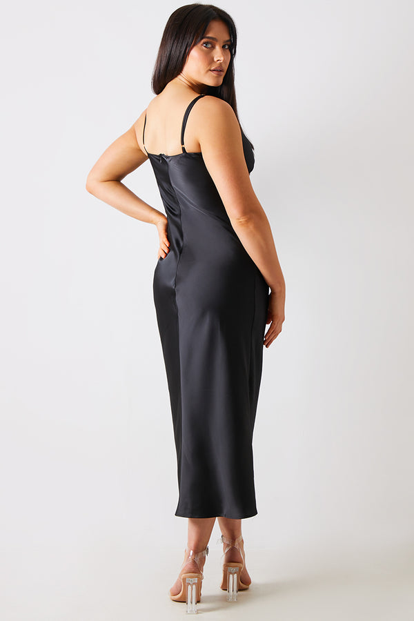 In The Style In The Style Satin Plunge Midaxi Dress Black