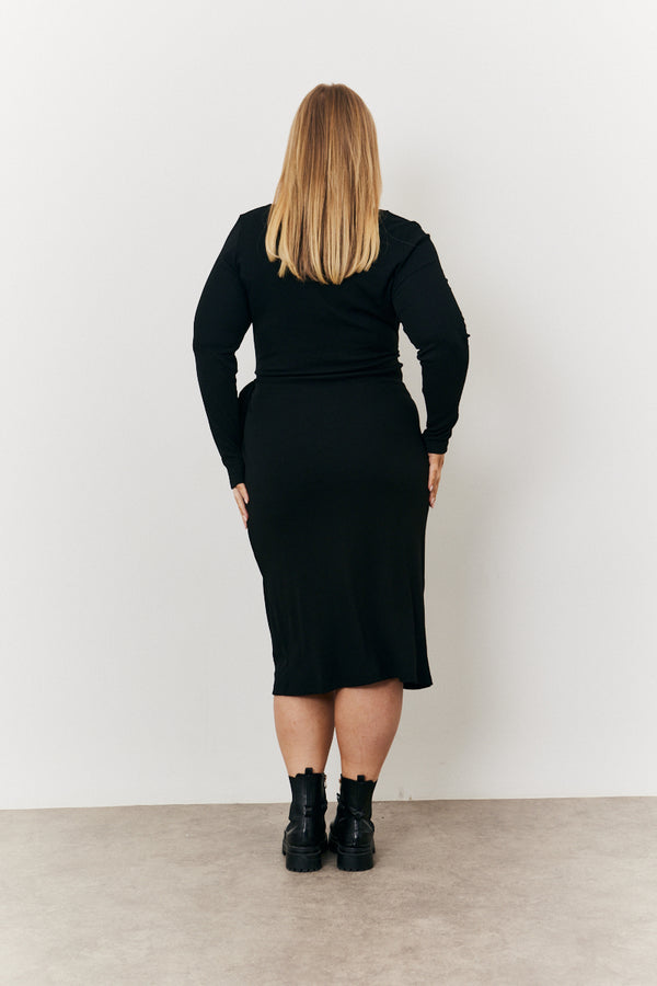 In The Style In The Style Scoop Neck Ribbed Long Sleeve Bodycon Wrap Midi Dress Black