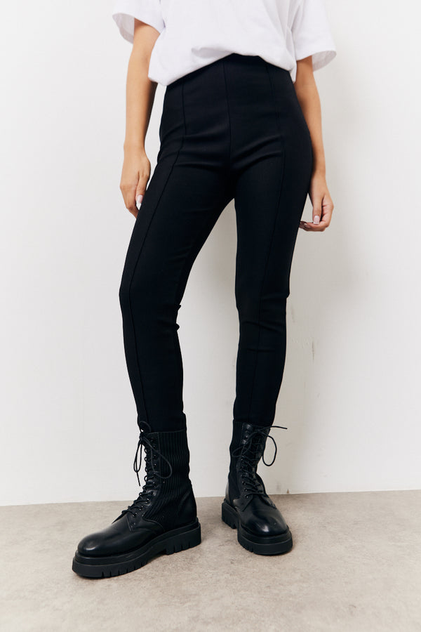 In The Style In The Style Seam Detail Trousers Black