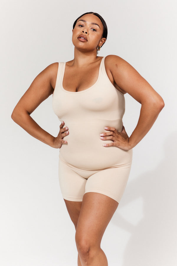 In The Style In The Style Seamless Scoop Neck Snatched Shapewear Top Sand