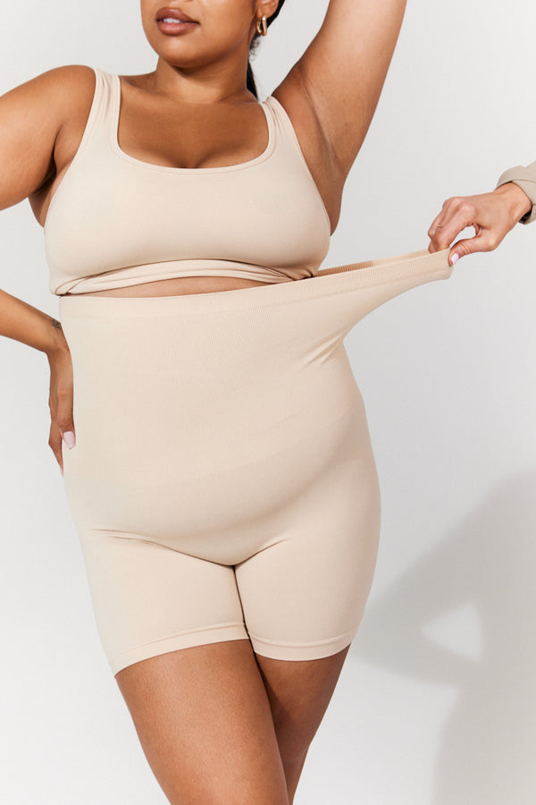 In The Style In The Style Seamless Snatched Sculpting Chafing Short Sand