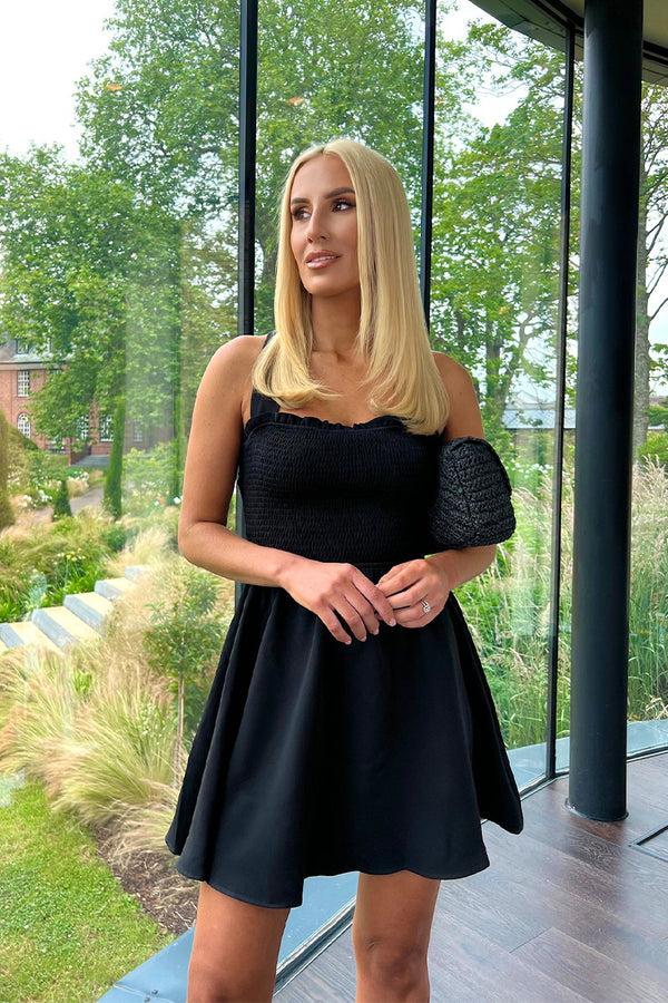 In The Style In The Style Shirred Cross Back Skater Dress Black