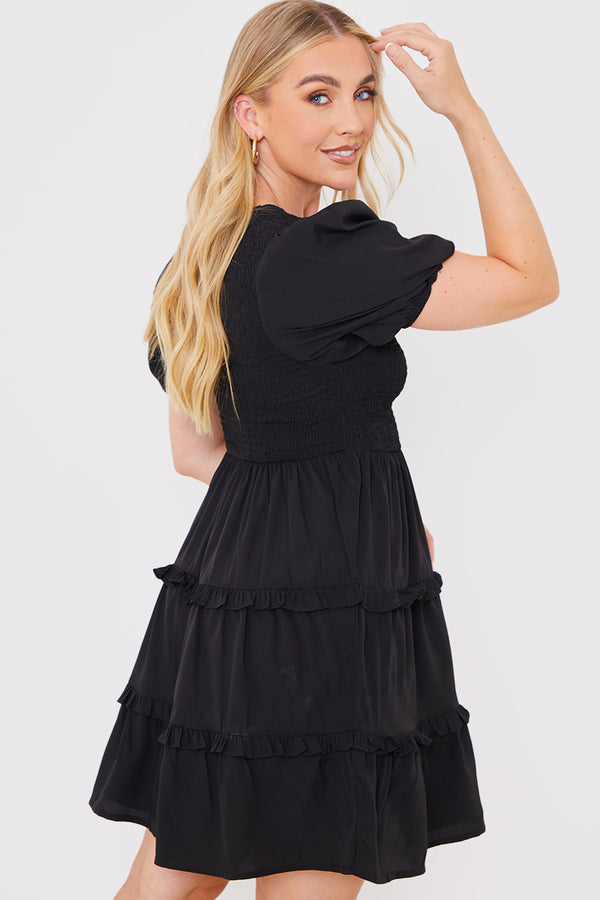 In The Style In The Style Shirred Smock Dress Black
