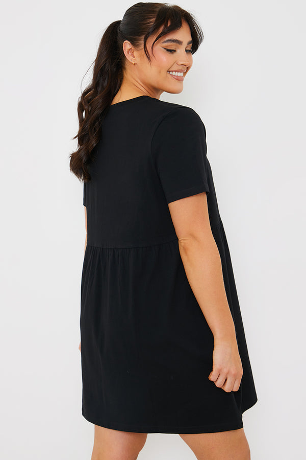 In The Style In The Style Short Sleeve Mini Smock Dress Black